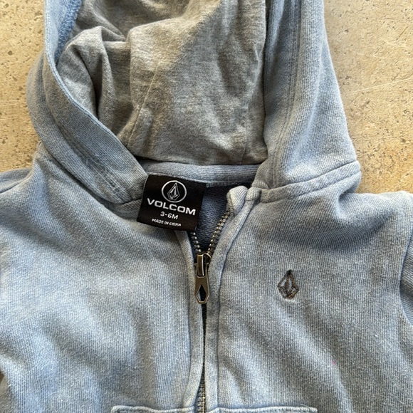 Volcom baby onesie 3-6 M - Picture 2 of 7